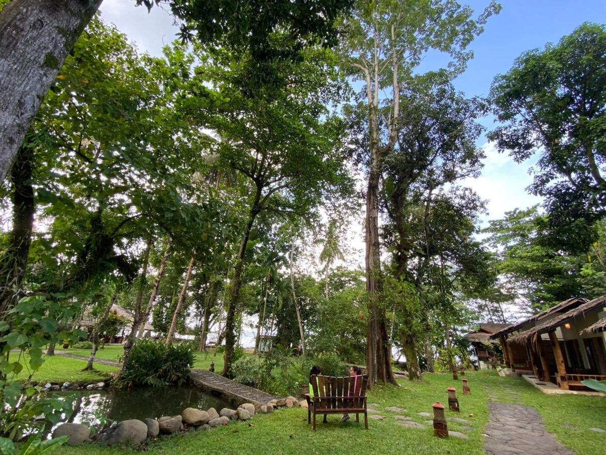 Murex Dive Resort Manado Extérieur photo