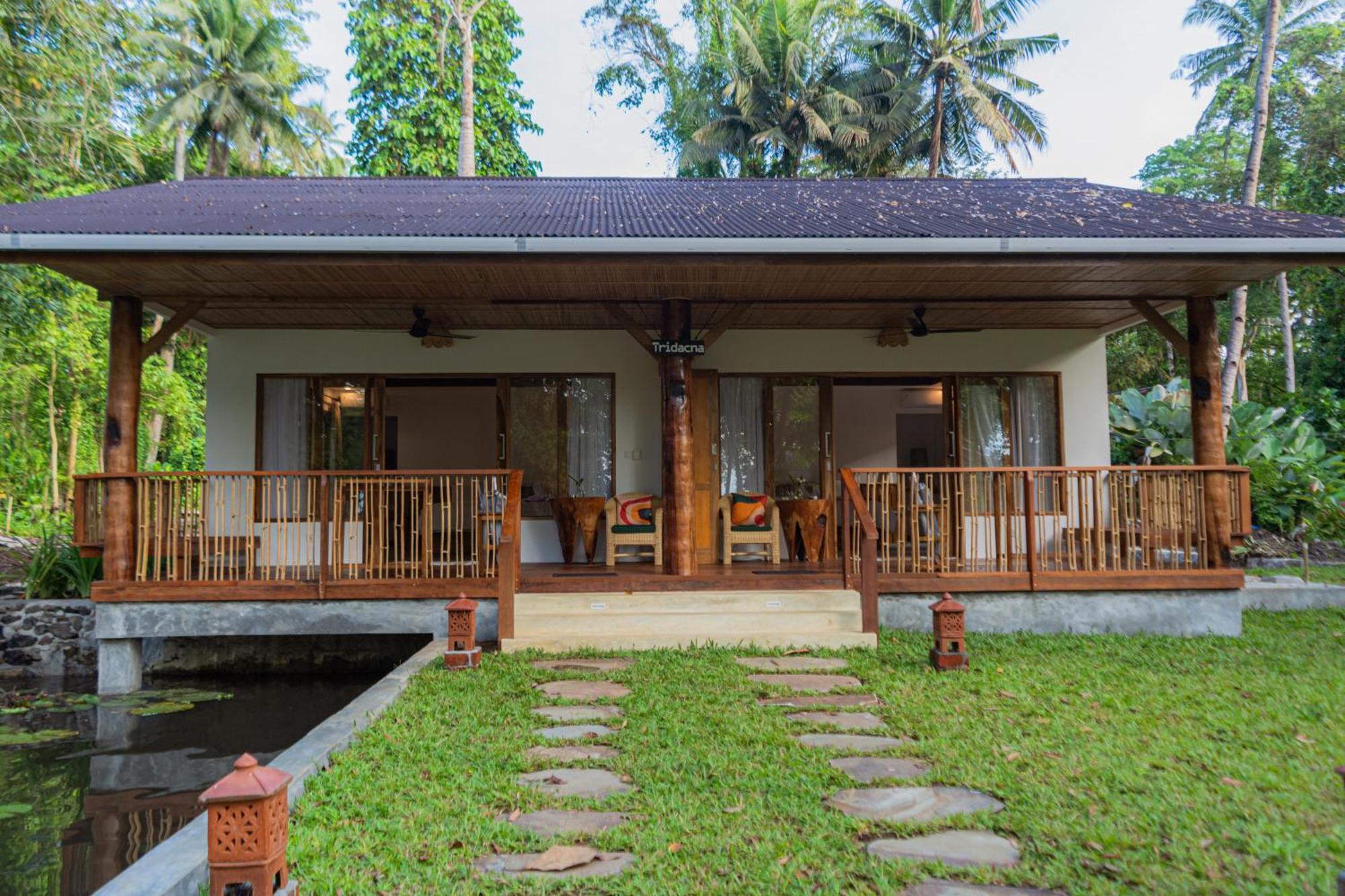 Murex Dive Resort Manado Extérieur photo