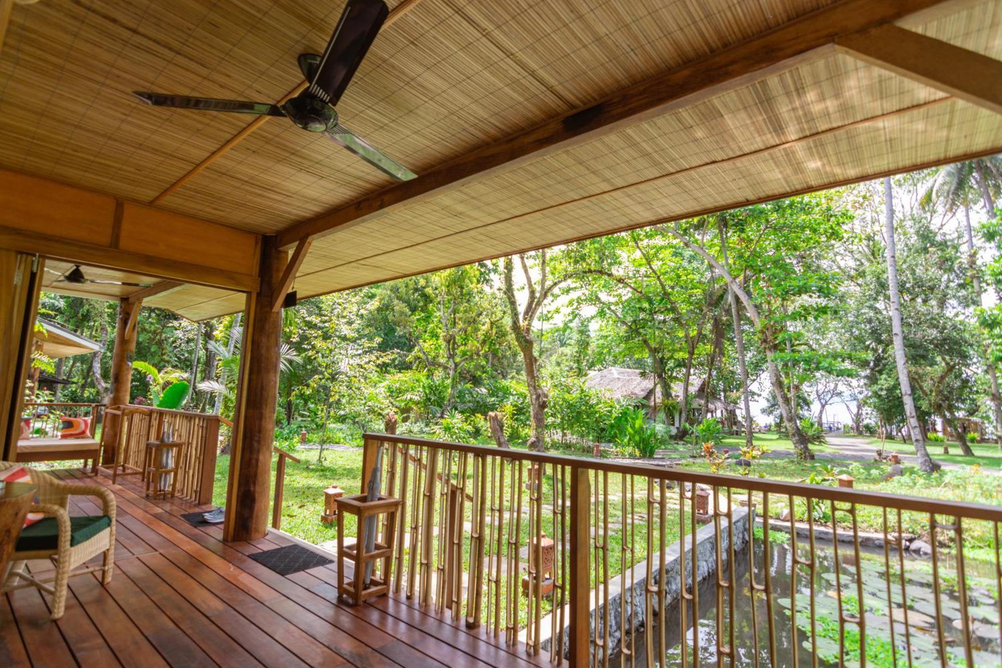 Murex Dive Resort Manado Extérieur photo